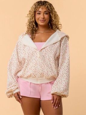 Blogilates marshmallow hooded sweatshirt, cream floral